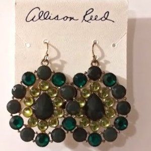 NWT Green and Yellow circle flower pattern